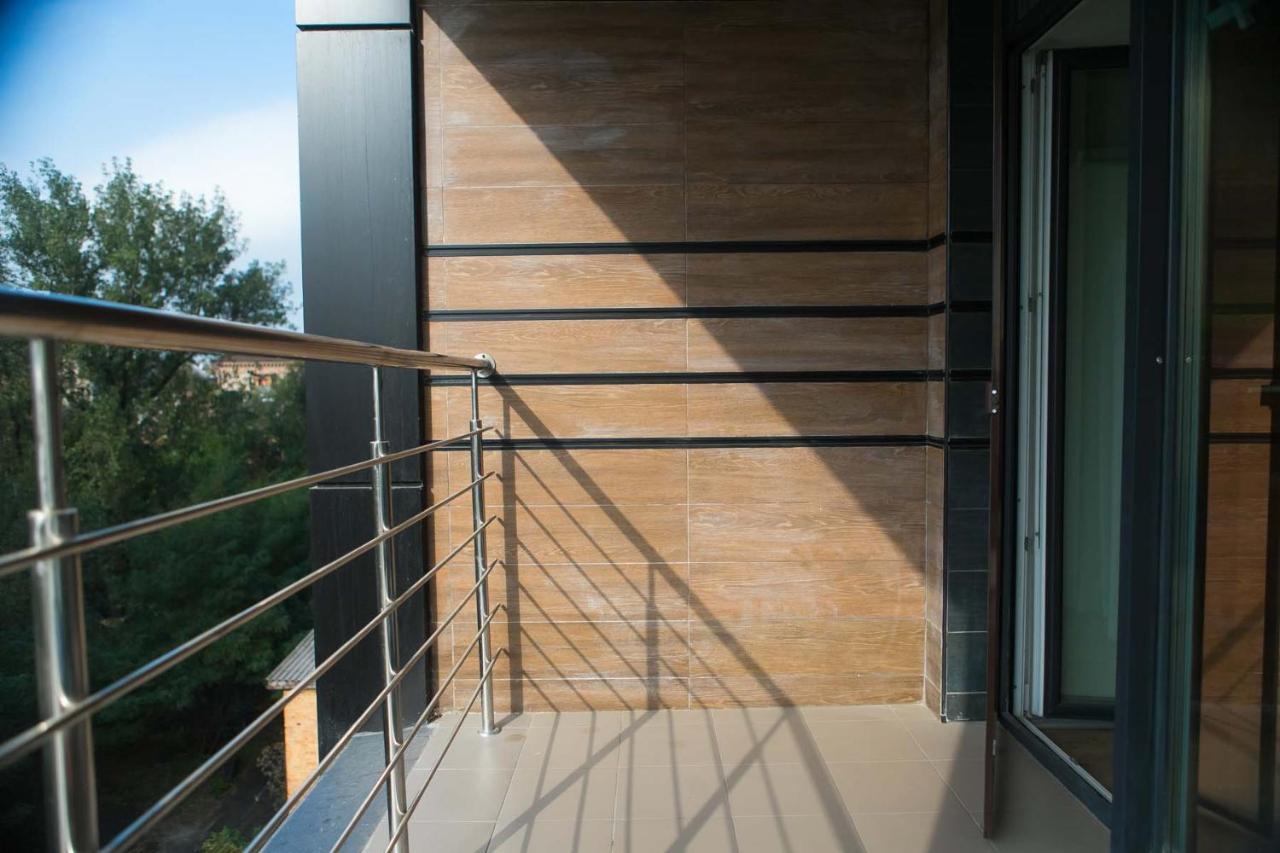 Stylish 1 Bedroom Studio Near Most City Dnepropetrovsk Exterior foto